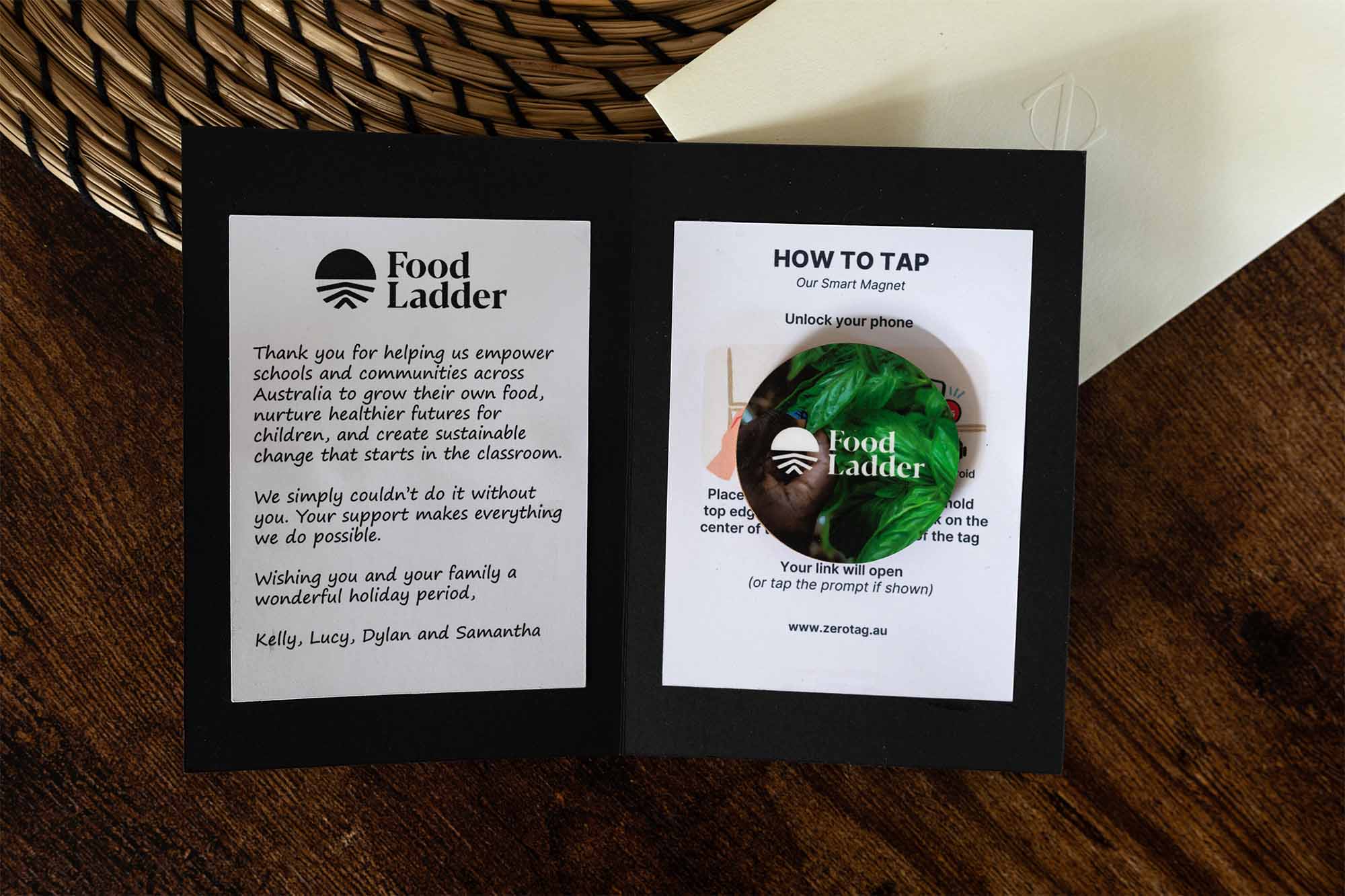 Smart Gift Card in Christmas Hamper